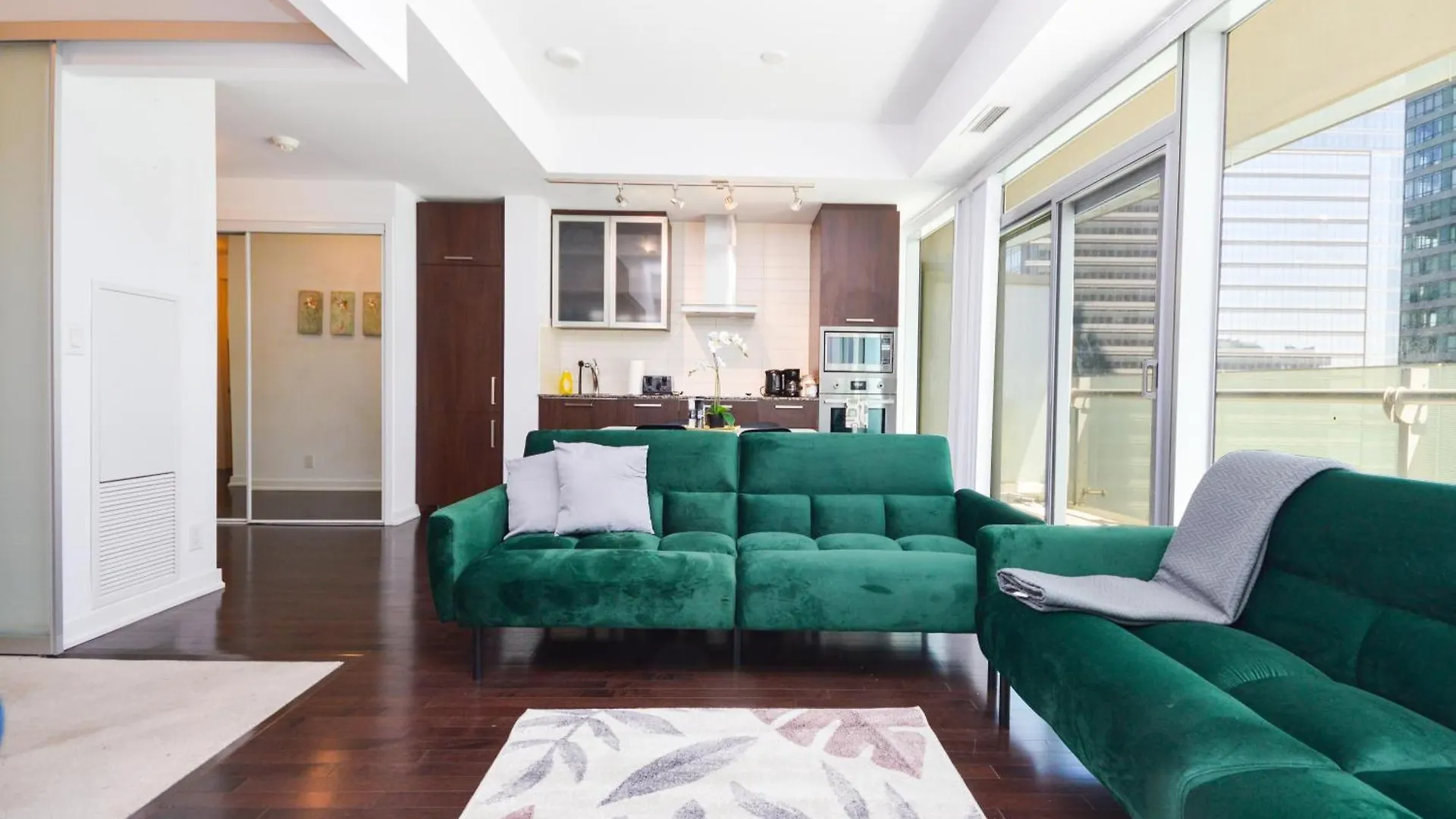 Downtown Toronto Condo Canada